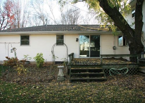 1530 Lindale Ln, Green Bay, WI 54313-5620