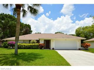 10291 Windsor Way, Naples, FL 34109-1646