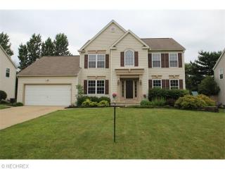 843 Continental Dr, Medina, OH 44256-4076