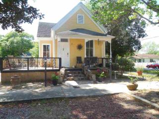 851 11th Ave, Pensacola, FL 32501-3355