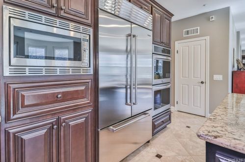 4110 Eagle Flight Dr, Simi Valley CA 93065-0225 exterior