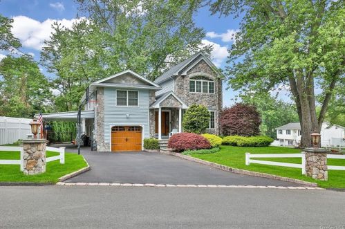 236 Valley Rd, Valley Cottage, NY 10989-2439