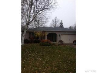 4 Marywood Dr, Cheektowaga, NY 14043-4126