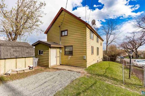 2773 Wellington St, Duluth, MN 55806-1444