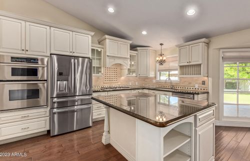 3120 Hampton Ave, Mesa, AZ 85204-6308