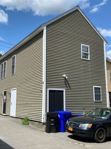 13 Front St, Shirley, MA 01464-2546