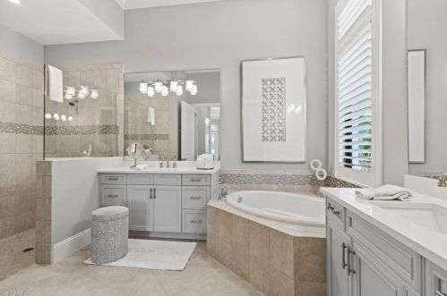 28858 Blaisdell Dr, Naples FL  34119-0906 exterior