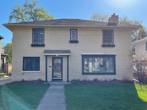 529 77 St, Milwaukee WI 53219-3742 exterior