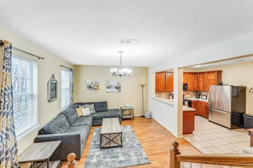 4076 Kyndra Cir, Richardson TX  75082-2762 exterior