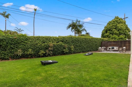 4825 Biona Dr, San Diego CA 92116-2332 exterior