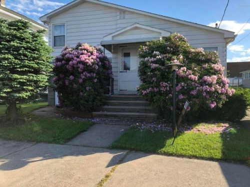 17 7th St, Pittston, PA 18644-2019