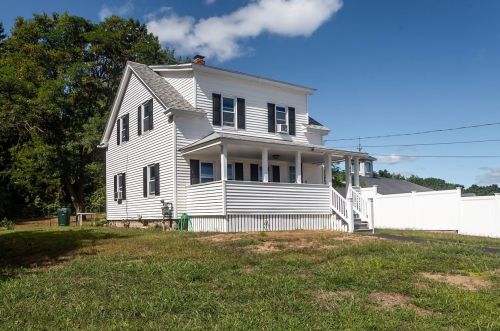 864 Central Ave, Dover, NH 03820-2521