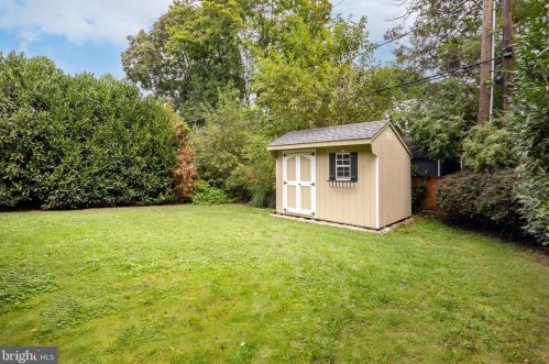 1733 Hawthorne Ave, Pittsburgh PA 15205-4541 exterior