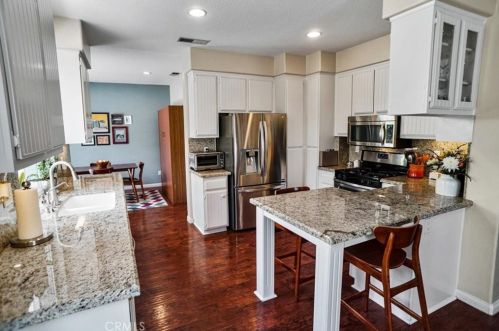 23301 Anacapa Ln, Santa Clarita CA  91354-4911 exterior