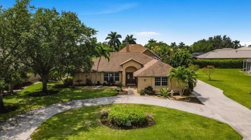 2024 Castle Garden Ln, Naples, FL 34110-1092