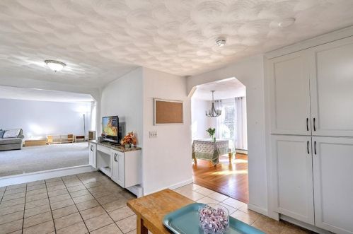 130 Pound Rd, Cumberland RI  02864-2704 exterior