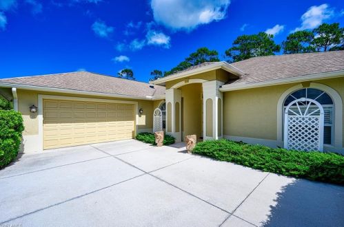 61 Heritage Way, Naples, FL 34110-1367