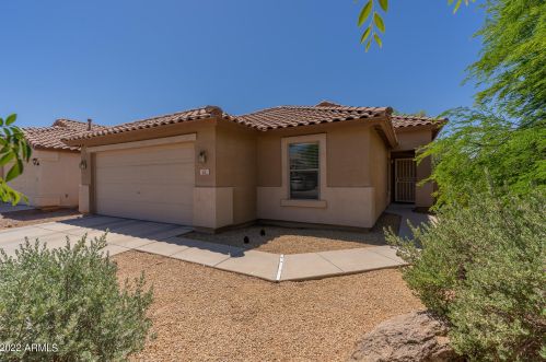 65 Holstein Trl, San Tan Valley, AZ 85143-4850