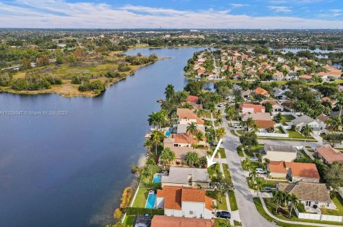 18125 21st St, Hollywood FL  33029-3030 exterior