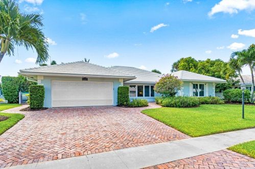 1162 Walnut Ter, Boca Raton, FL 33486-5565