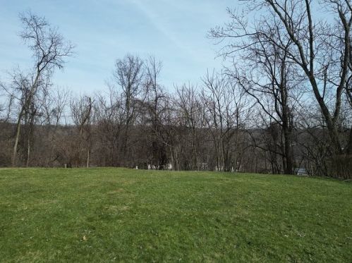 632 Macbeth Dr, Pittsburgh PA  15235-4612 exterior