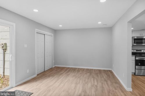 22 Milstone Ct, Erial NJ  08081-2024 exterior