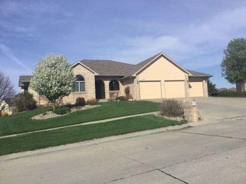 1644 Hackberry Dr, Hadar, NE 68701-3332