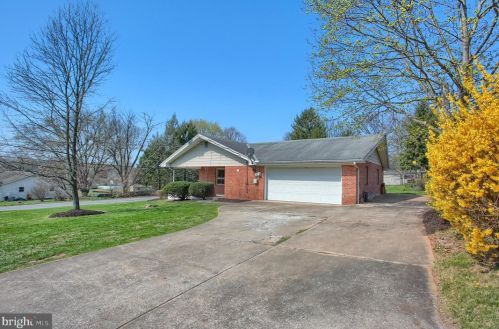 1617 Mccormick Dr, Navy Sup Dpt, PA 17055-5979