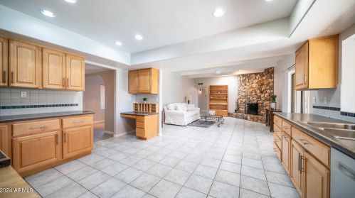 6001 Friess Dr, Scottsdale AZ  85254-3117 exterior