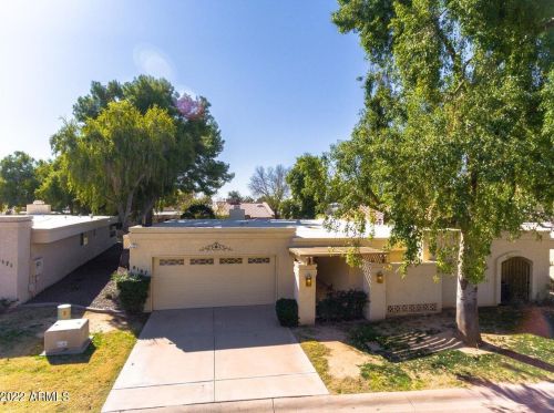 8167 Del Caverna Dr, Scottsdale, AZ 85258-2358