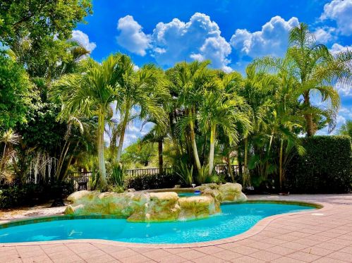 10254 Sand Cay Ln, West Palm Beach FL  33412-3009 exterior