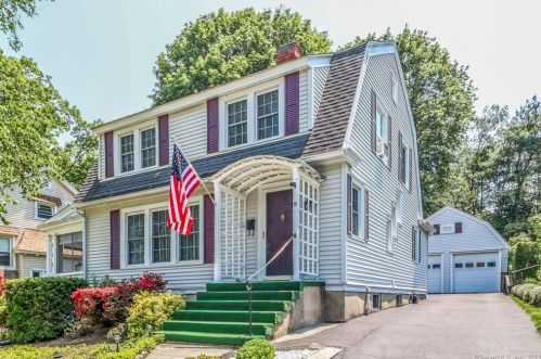 79 Woodside Ave, Waterbury, CT 06708-2515