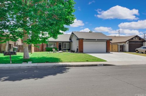 2137 Pine Ct, Ontario, CA 91762-6159