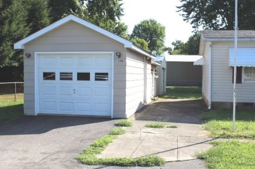 100 Morton Ave, Warsaw, KY 41095-2015