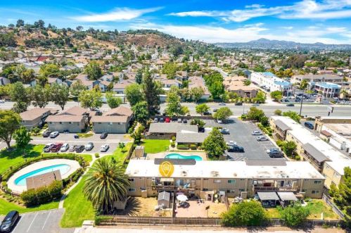 903 Jamacha Rd, El Cajon CA  92019-3203 exterior