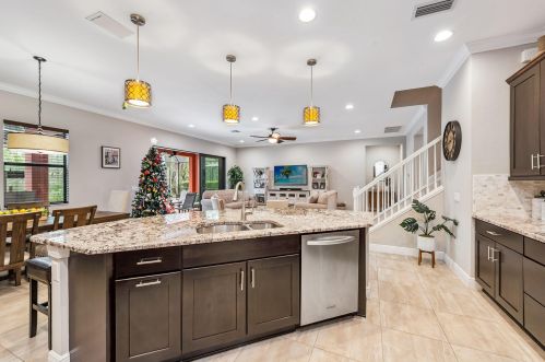 4430 Tamarind Way, Naples FL  34119-9684 exterior