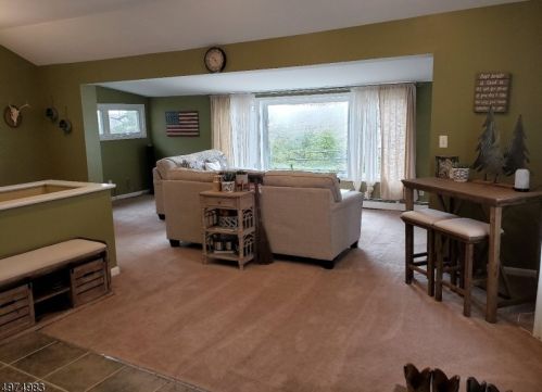 240 Lakeside Blvd, Hopatcong, NJ 07843-1619