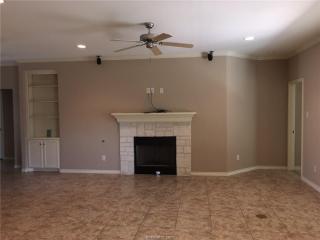 216 Passendale Ln, College Station TX  77845-4060 exterior