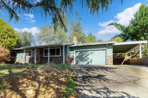 67 Valley View Dr, Oroville, CA 95966-3727