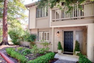 19549 Vineyard Ln, Saratoga, CA 95070-4506
