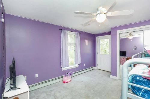 67 Butler St, Salem NH  03079-3940 exterior