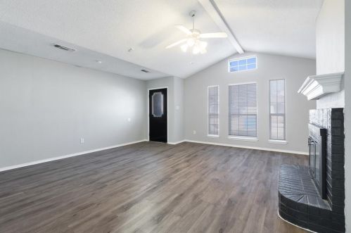 1115 Stone Creek Dr, Midlothian TX  76063-6240 exterior