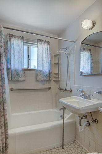 1135 Ammons St, Denver CO 80232-5307 exterior