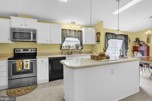 111 Allison Pl, Blandon PA  19510-9486 exterior