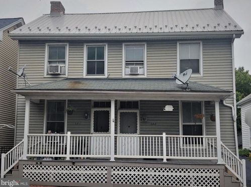 122 Main St, Paradise Park, PA 17068-9658