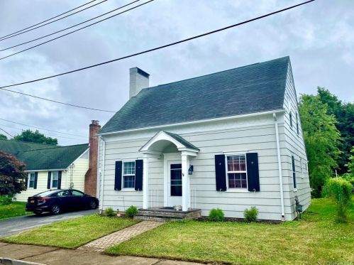 16 Courtland Pl, Middletown, NY 10940-5502