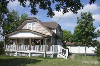 8900 Forest Hill Ave, Hales Corners, WI 53132-9703
