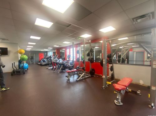 118 Neptune Ln, Bronx, NY 10473-2461