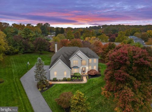 10 Mary Ct, Glen Mills, PA 19342-1178