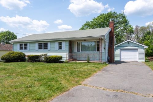 53 Liberty St, Danvers, MA 01923-3723